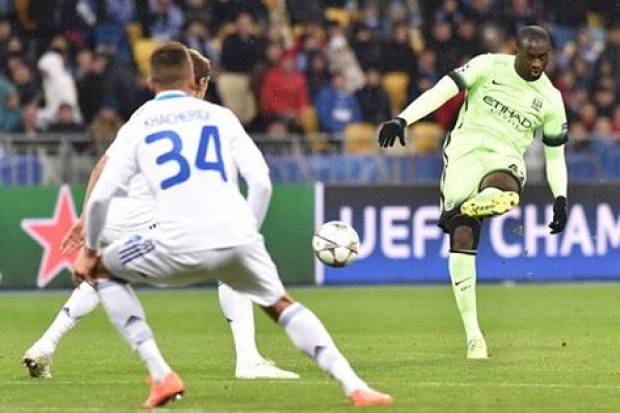 Manchester City goleó 3-1 al Dinamo de Kiev y está cerca de cuartos en Champions