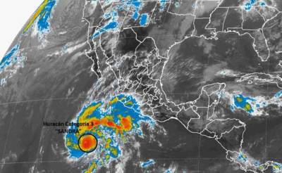 Huracán Sandra aumenta intensidad y alcanza categoría 3