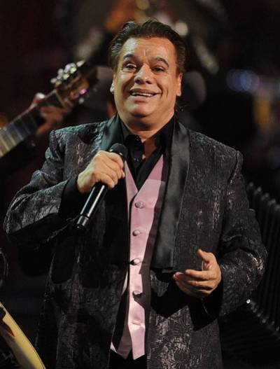 Juan Gabriel: Nombran heredero universal a su hijo Iván