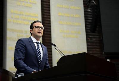 Diputados del PAN señalan errores en la política exterior de Peña Nieto