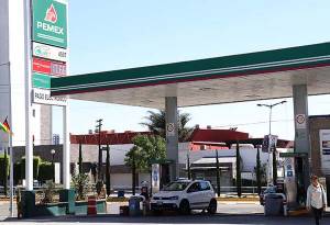 Pemex cerró 21 gasolineras en Puebla por venta de huachicol en 2017