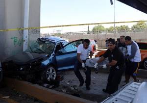 FOTOS: Muere mujer al impactar su vehículo en la autopista México-Puebla