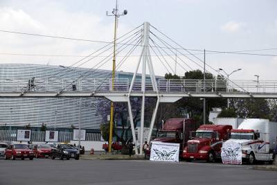 FGE Puebla acuerda con transportistas agilizar devolución de unidades