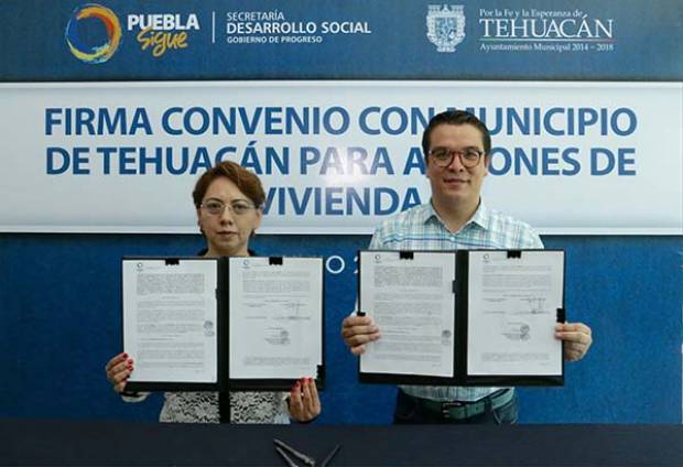 La Sedeso firma con gobierno de Tehuacán convenio para programa de vivienda