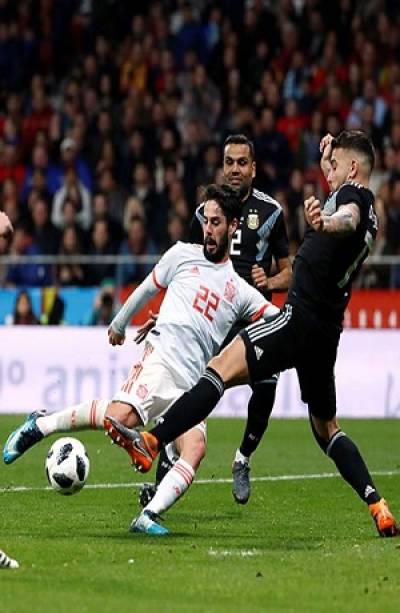 España puso &quot;baile flamenco&quot; a Argentina con goleada 6-1