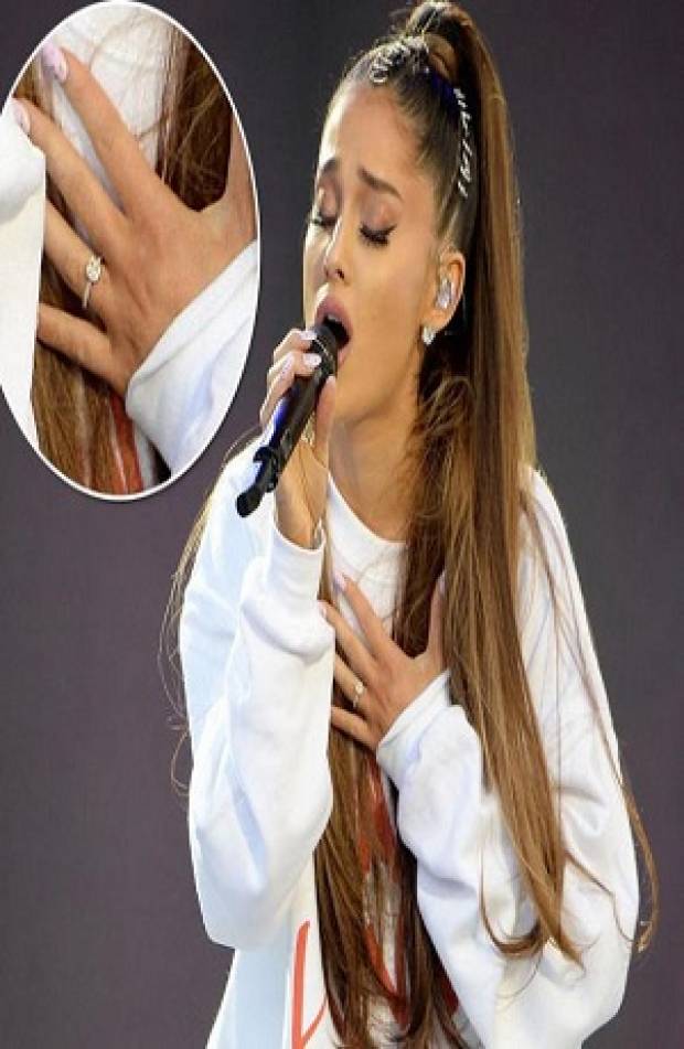 Ariana Grande ya luce costoso anillo de compromiso