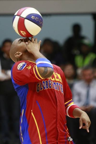 FOTOS: Harlem Globetrotters llenaron de magia la Arena BUAP