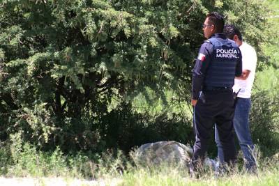 FOTOS: Hallan cadáver encobijado en inmediaciones de Los Héroes