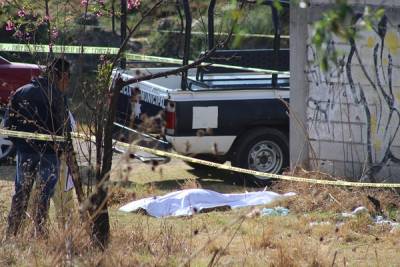 FOTOS: Localizan cadáver de una mujer en predio de Huejotzingo