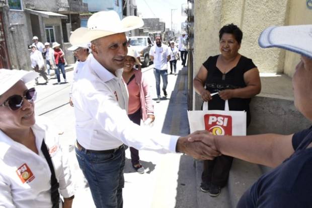 Víctor Gabriel Chedraui hizo campaña en Canoa