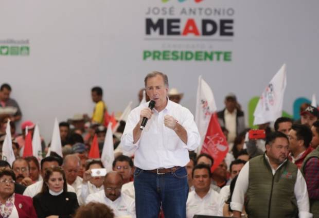 Meade evade críticas a RMV y MEA, habla contra Barbosa