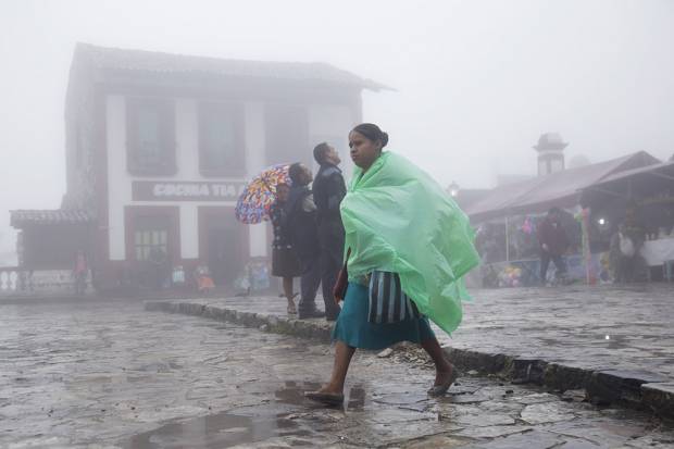 Frente frío número 43 trae fuertes lluvias a las sierras de Puebla