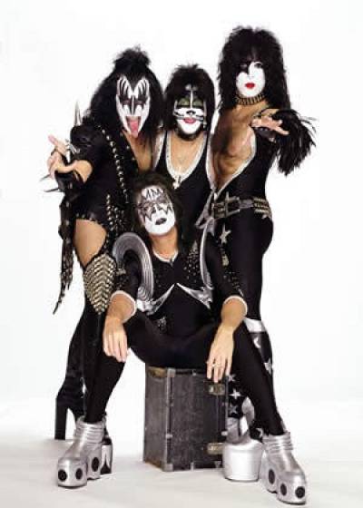 Kiss canceló concierto en Manchester Arena tras atentado