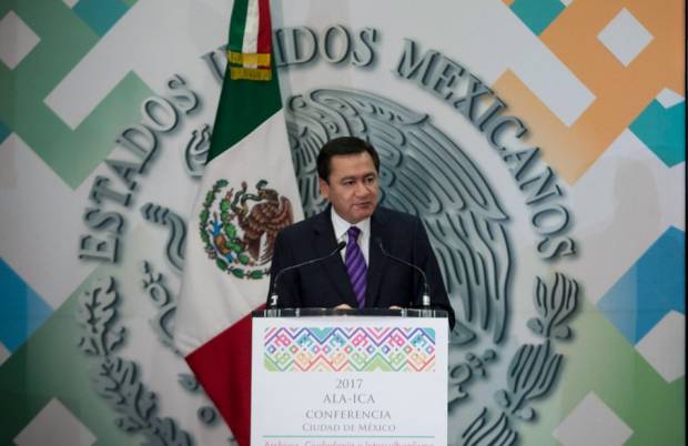 Osorio se suma a Meade y lo felicita por su aspiración presidencial