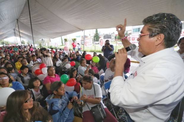 Seré el alcalde del empleo: Salvador Castañeda