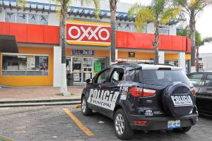 Empleado de Oxxo fue baleado tras frustrar robo en El Mirador