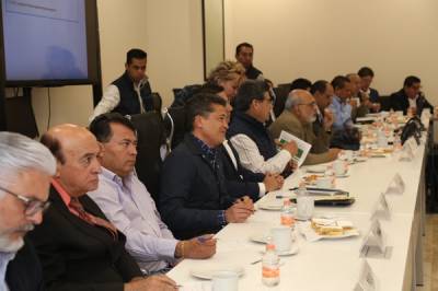 Puebla Segura se reúne con líderes de partidos políticos