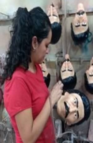 Luis Miguel: Inicia producción de máscaras de Luisito Rey para Halloween