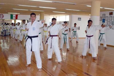 Estudiante BUAP gana oro en Campeonato Nacional de Karate Do