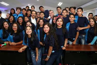 Tony Gali y Alfonso Esparza inauguran edificios de la BUAP en Acajete y Tlatlauquitepec