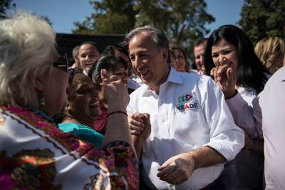 Meade ofrece 1,200 pesos mensuales a jefas de familia