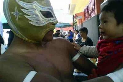 Puebla perdió a un policía, la lucha libre mexicana a &quot;Cosmos&quot;