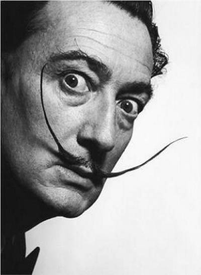 Exhumarán cuerpo de Salvador Dalí por prueba de paternidad