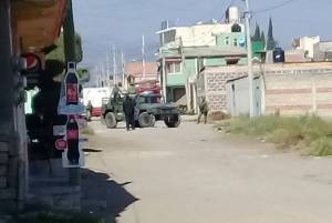 Ejército y Policía estatal decomisan camionetas huachicoleras en Texmelucan