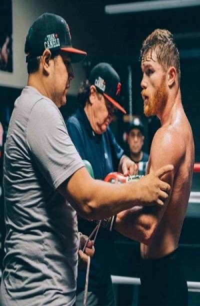 Canelo Álvarez celebró cumpleaños entrenando para pelea contra GGG