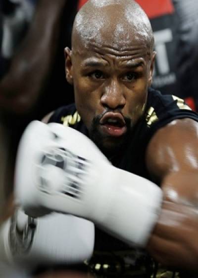 Floyd Mayweather Jr. derrotará a McGregor: Sulaimán