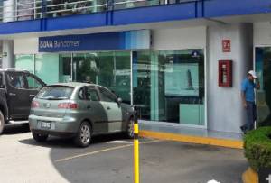 Balearon a cuentahabiente para despojarlo de 50 mil pesos en Xilotzingo