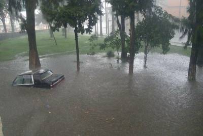 FOTOS: Inundaciones y árboles caídos, saldo de granizada en Puebla