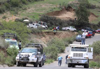 FOTOS: Habitantes de Tlalancaleca aprovecharon fuga de combustible para huachicolear