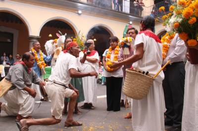 FOTOS. Presentan ritual de inicio del Mole de Caderas