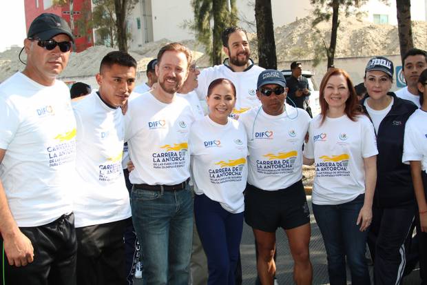 Dinorah López de Gali y Luis Banck inauguran Olimpiadas Especiales 2018