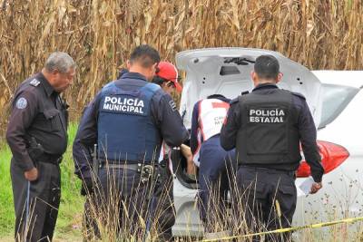 Matan y encajuelan a chofer de Uber en la colonia Tres de Mayo