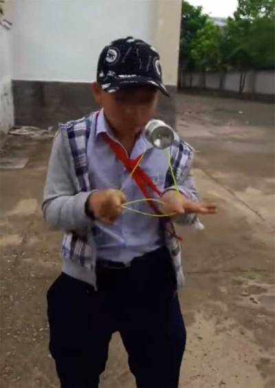 VIDEO: Menor se convierte en el &quot;Amo del Yoyo&quot; en internet