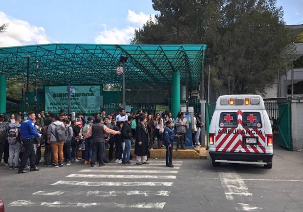 Balean a estudiante en su salón de un bachillerato de Iztapalapa