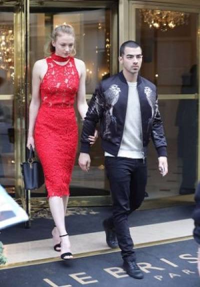 Joe Jonas y Sophie Turner anuncian boda