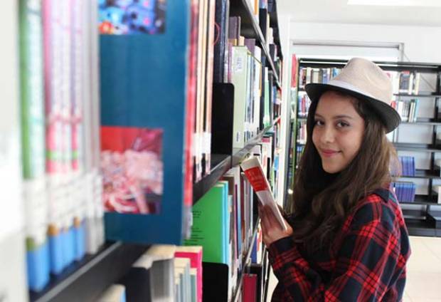 Estudiante de la BUAP gana primer lugar en concurso nacional de poesía