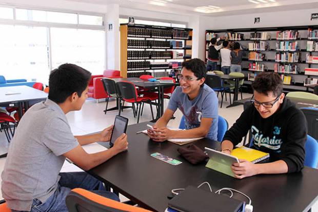 BUAP: más de 7 mil estudiantes de nuevo ingreso del nivel medio superior inician clases