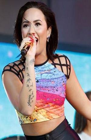 Demi Lovato tuvo un &quot;descuido&quot; que cautivó a fans