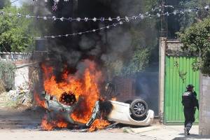 FOTOS: Se salvaron de ser linchados en Tlaxcala por asaltar gasolinera en Texmelucan