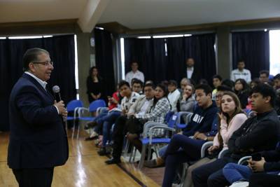 Doger ofrece mejores empleos para los jóvenes