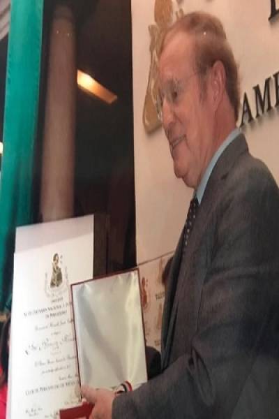 Jose Ramón Fernández recibió el Premio Nacional de Periodismo