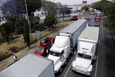 Por inseguridad aumenta 40% costos de seguros para camiones de carga