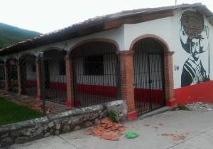 Entre escombros, conmemoran 106 años del Plan de Ayala en Puebla
