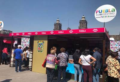 Por segundo año consecutivo, atractivos turísticos y culturales de Puebla se exponen en el zócalo de la CDMX