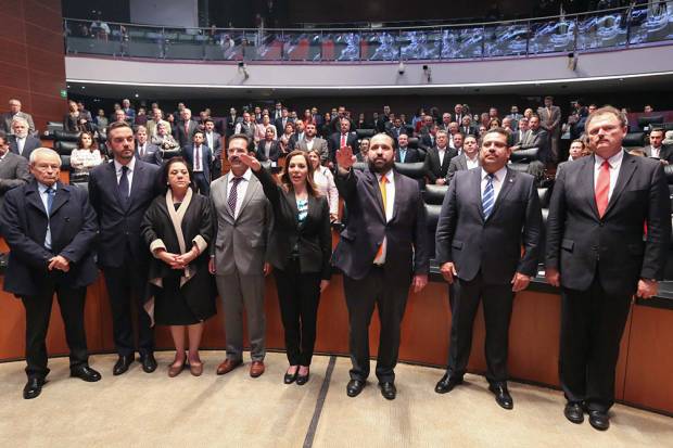 Entre gritos, Senado designa a Blanca Lilia Ibarra nueva comisionada del INAI