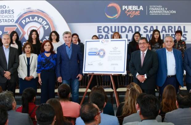 Tony Gali concreta equidad salarial para trabajadoras del gobierno estatal